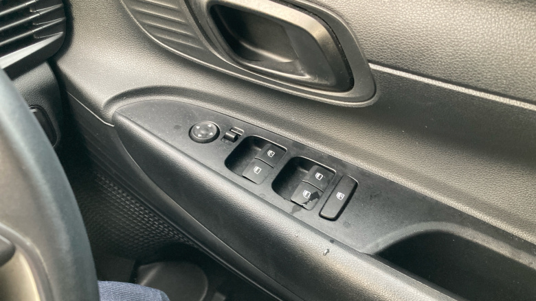 Hyundai i20 1.0T GDi 48V MHD SE Connect 5dr Petrol Hatchback